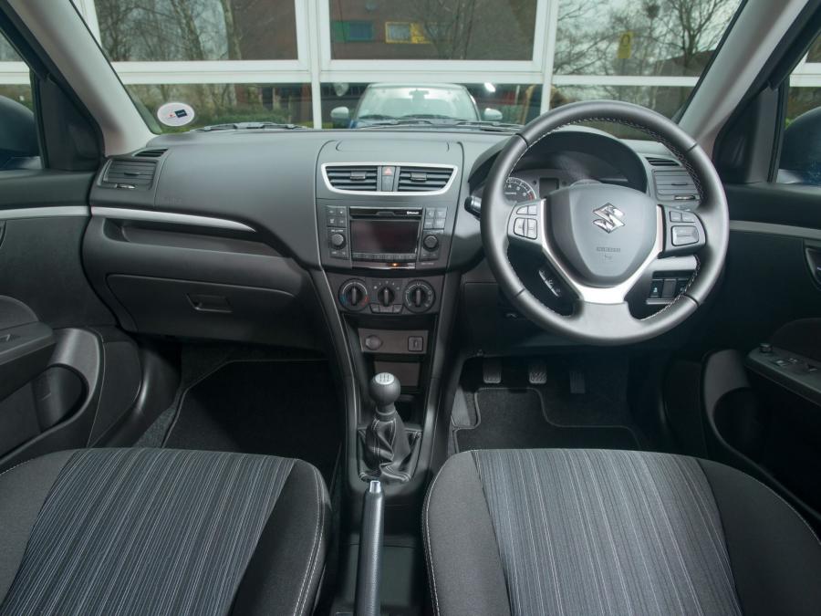  Suzuki Swift SZ-L 5-Door 2014 года  (фото 5 из 14)